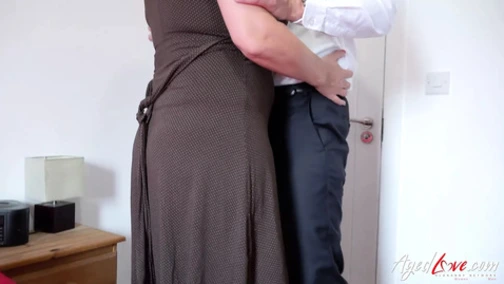 Camilla’s Crusty Coochie Gets Creamed By Kaye’s Krazy Cock🌭