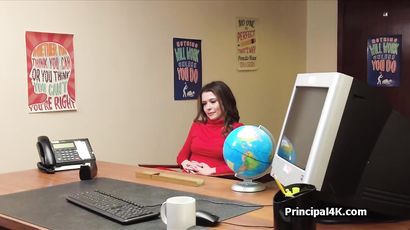 Face And Slit Making Love Luscious Soccer Cougar In The Office