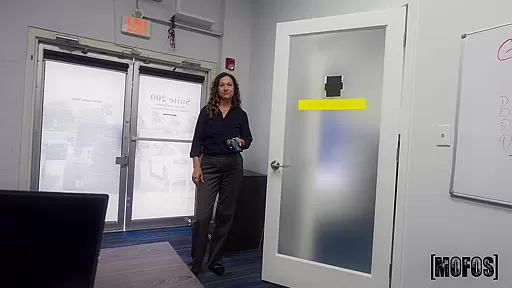 Amber Maddie, Tony Rubino And Lola Pearl   New Office, New Sneaky Link