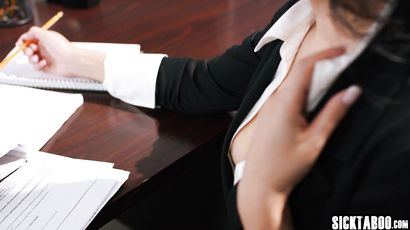 Big Arse Gal Ritchie Pounded By Teacher