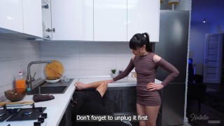 Slutty Stepmom Facesitting Lessons.Stepson,help Me In The Kitchen