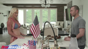 Blonde MILF Is A Patriotic American And A Pro Rider Too