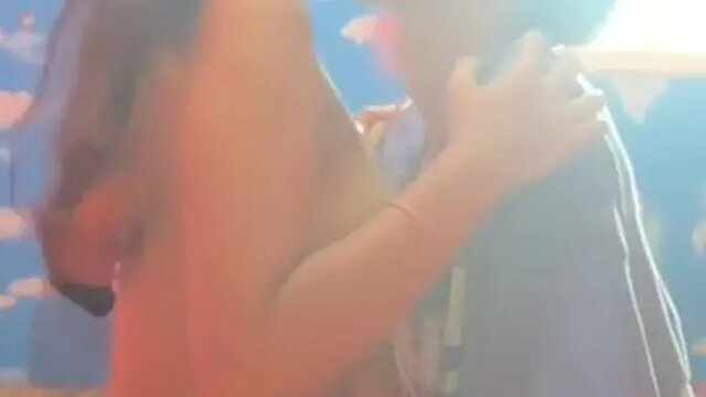 Stunning Baru Gajian Opens Up To A Man On Michat