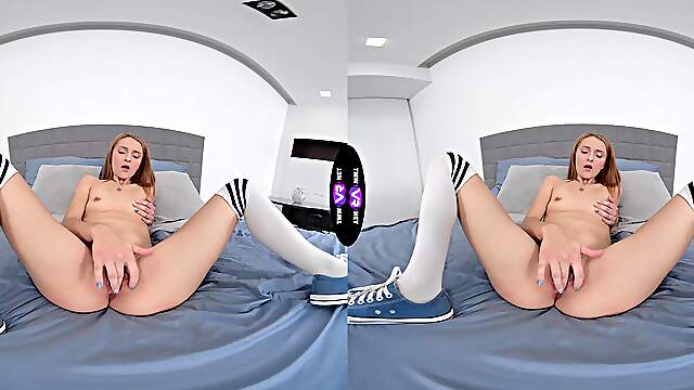 Teen Lucianna’s Tiny Titties Bounce As She Fingers Her Wet Slit In HD VR
