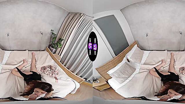 Lustful Lola Craves Cock In HD VR