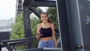 Public Threesome For Two Chicks And Jordi El Nino Polla