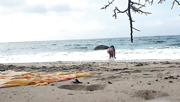 Came Hard On Her Tits After Pounding Her In Front Of The Others On The Beach
