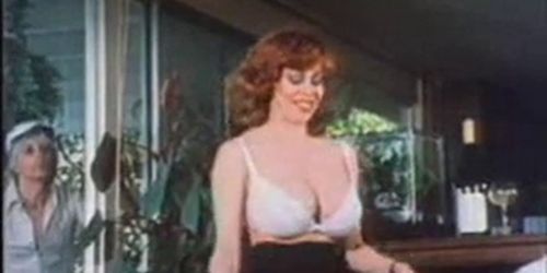 F60 Big Boobs RETRO BABE MASTURBATE